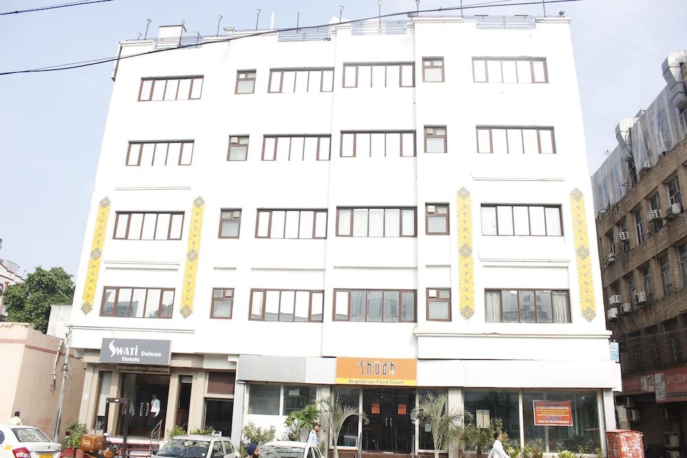Hotel Swati Deluxe Delhi  Exterior photo