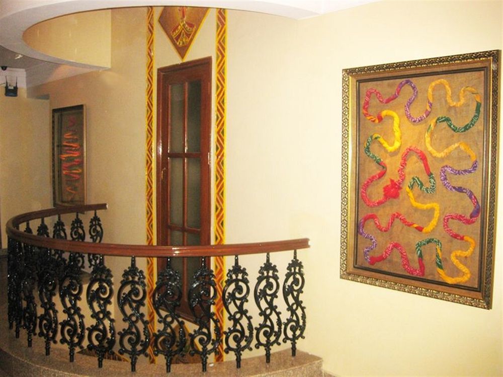 Hotel Swati Deluxe Delhi  Exterior photo